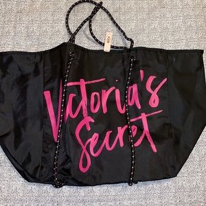 Victoria’s Secret Tote (NWT)